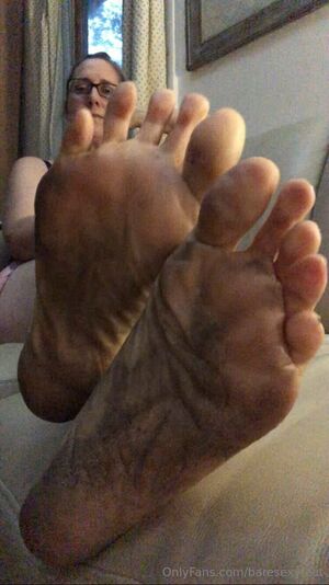Photo by Bare Sexy Feet