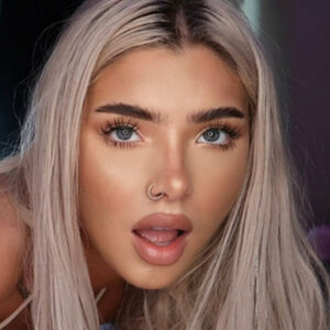 YOUR DREAM GIRL 💦✨☁️