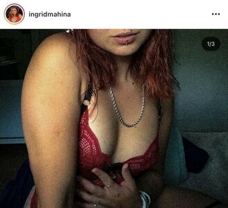 Photo by MAHINA FREE