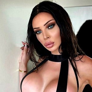 Vicky Ferrari Pariz Zianna naked download