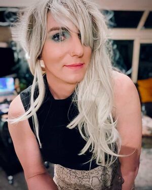 Photo by Sissy Emily